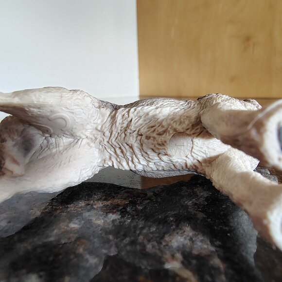 Papo Howling Wolf Figurine - Picture 10 of 16